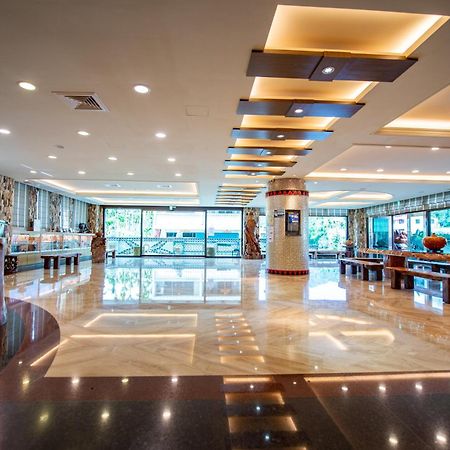 Classic Hotel Shvatan Nantou Bagian luar foto