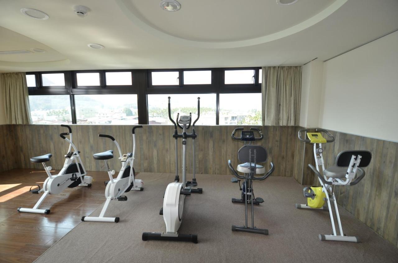 Classic Hotel Shvatan Nantou Bagian luar foto