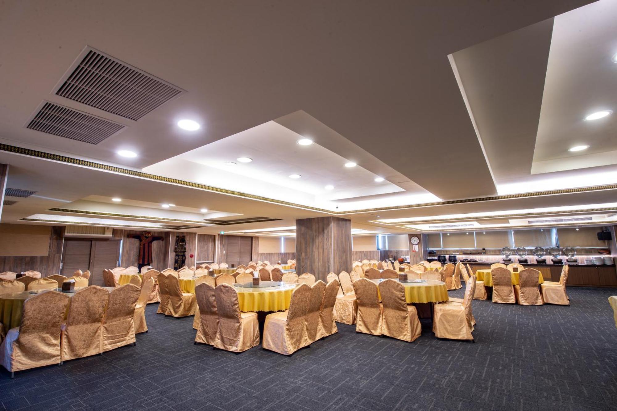 Classic Hotel Shvatan Nantou Bagian luar foto