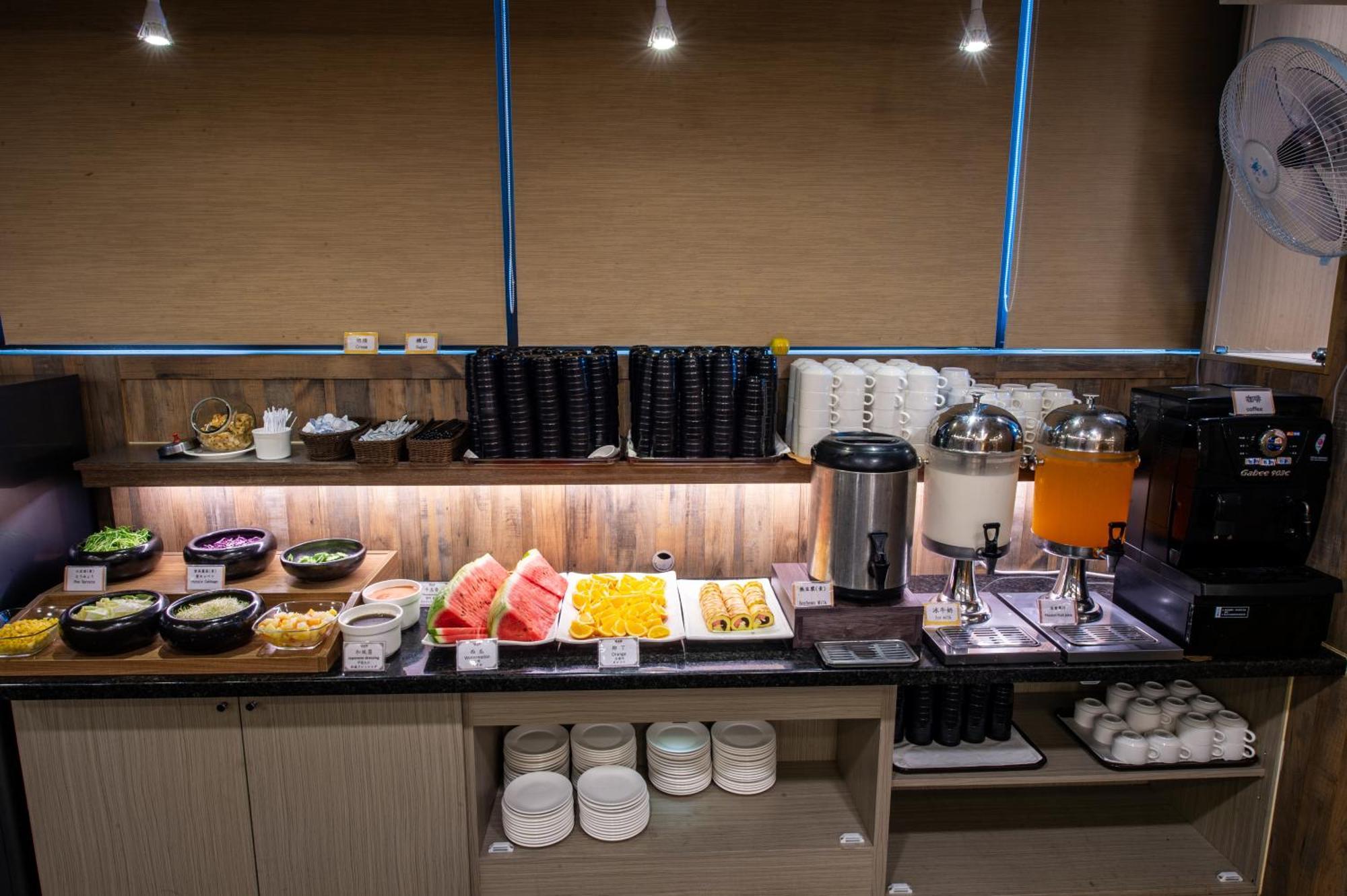 Classic Hotel Shvatan Nantou Bagian luar foto