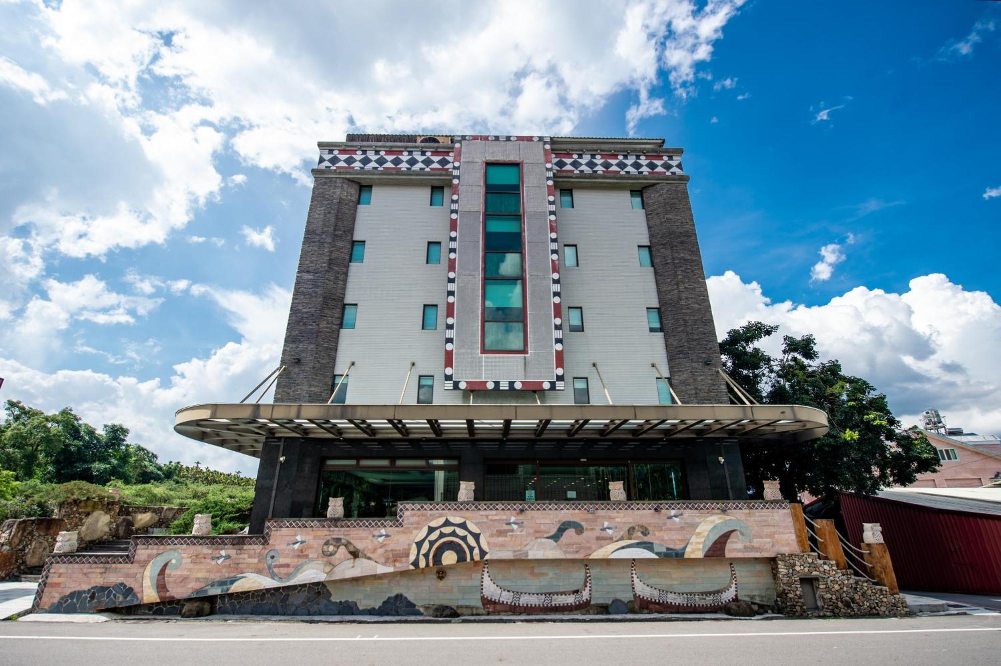 Classic Hotel Shvatan Nantou Bagian luar foto