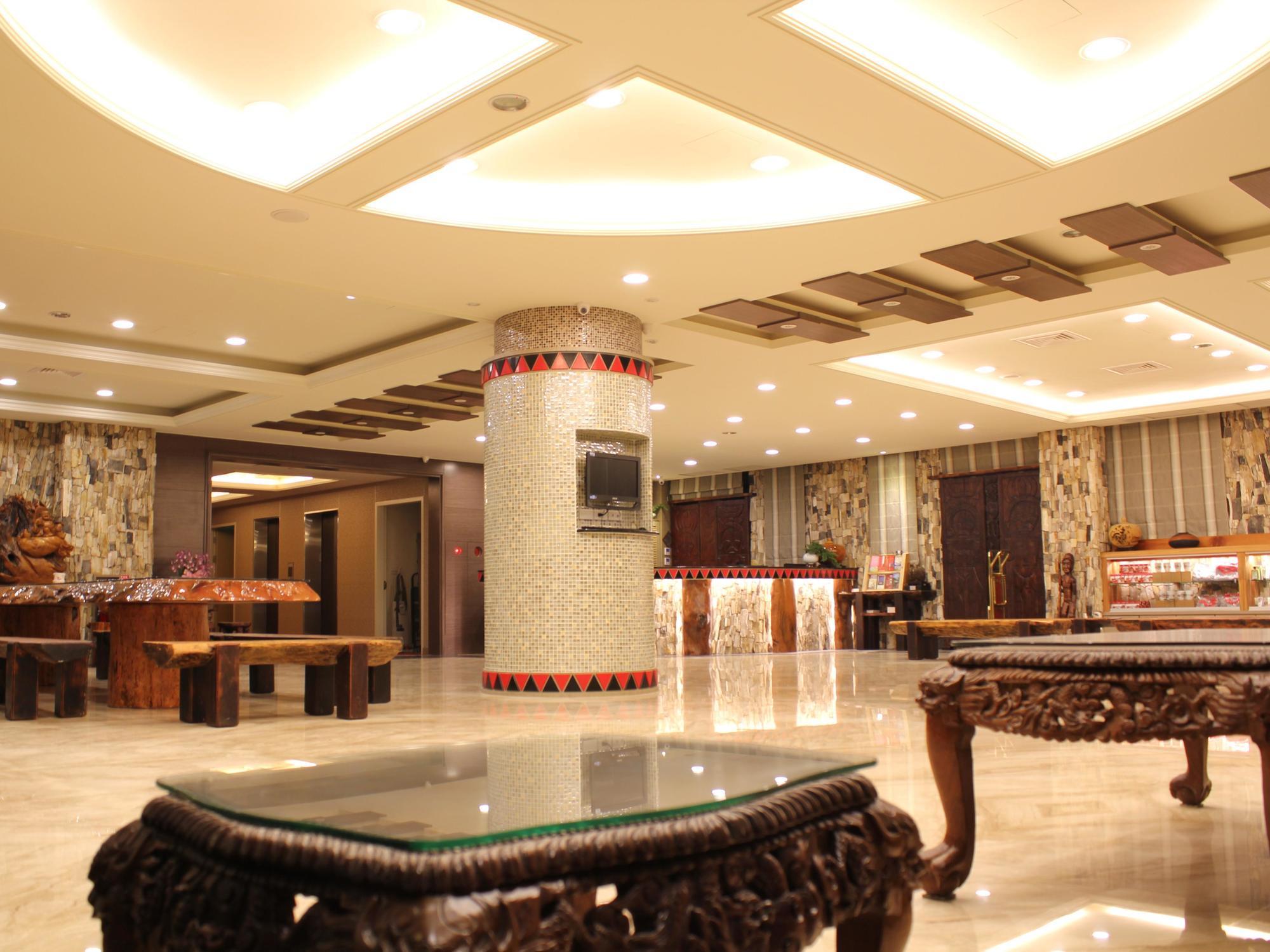 Classic Hotel Shvatan Nantou Bagian luar foto