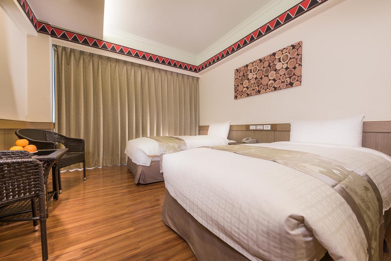 Classic Hotel Shvatan Nantou Bagian luar foto
