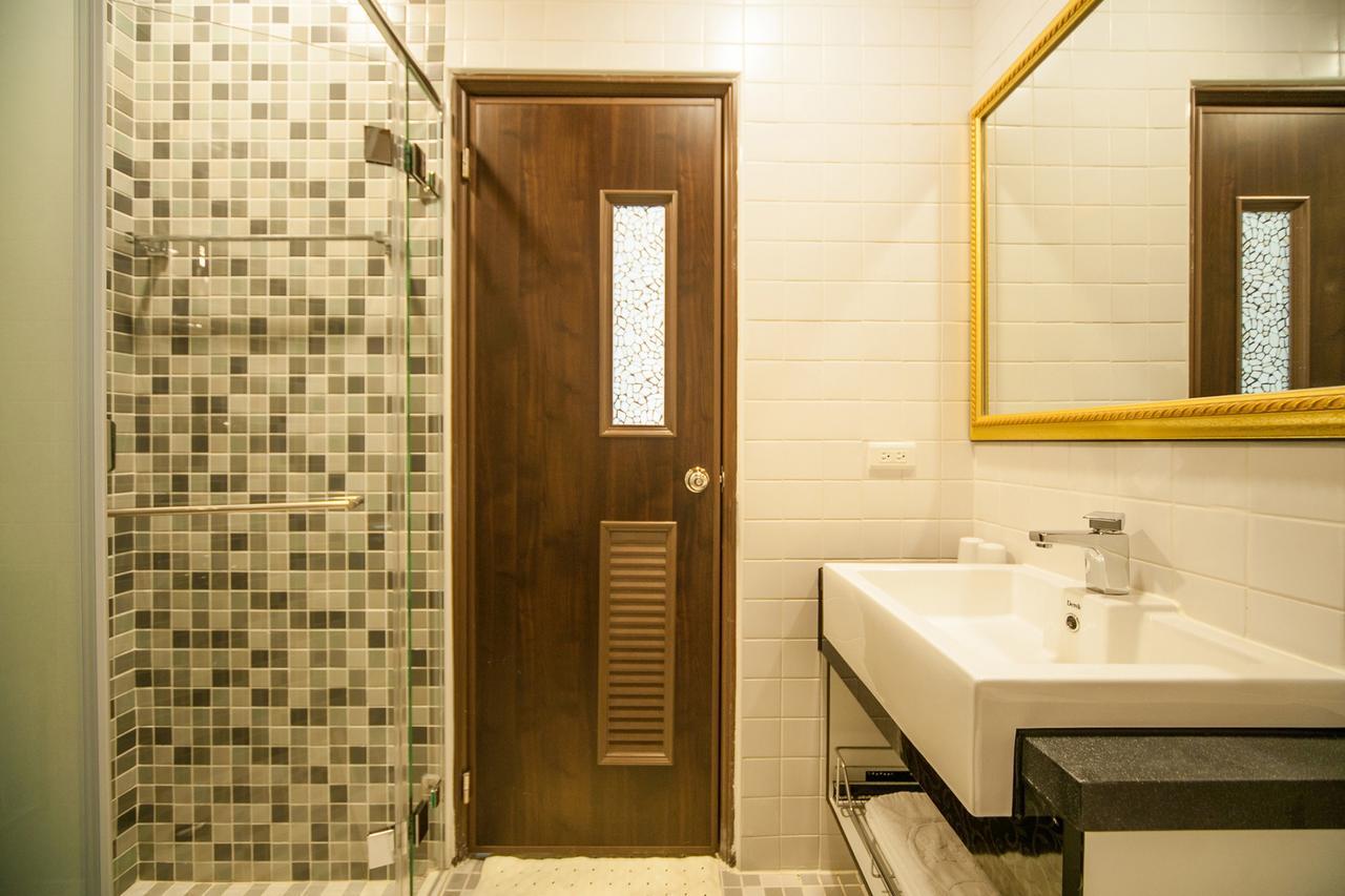 Classic Hotel Shvatan Nantou Bagian luar foto